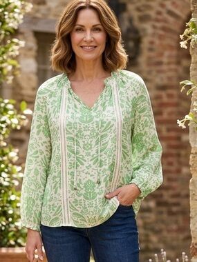 Elegant Hope & Harlow Green Floral Blouse | Sz M